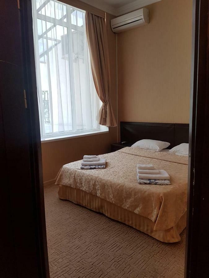 Lazurniy Bereg Hotel Gagra Exterior photo