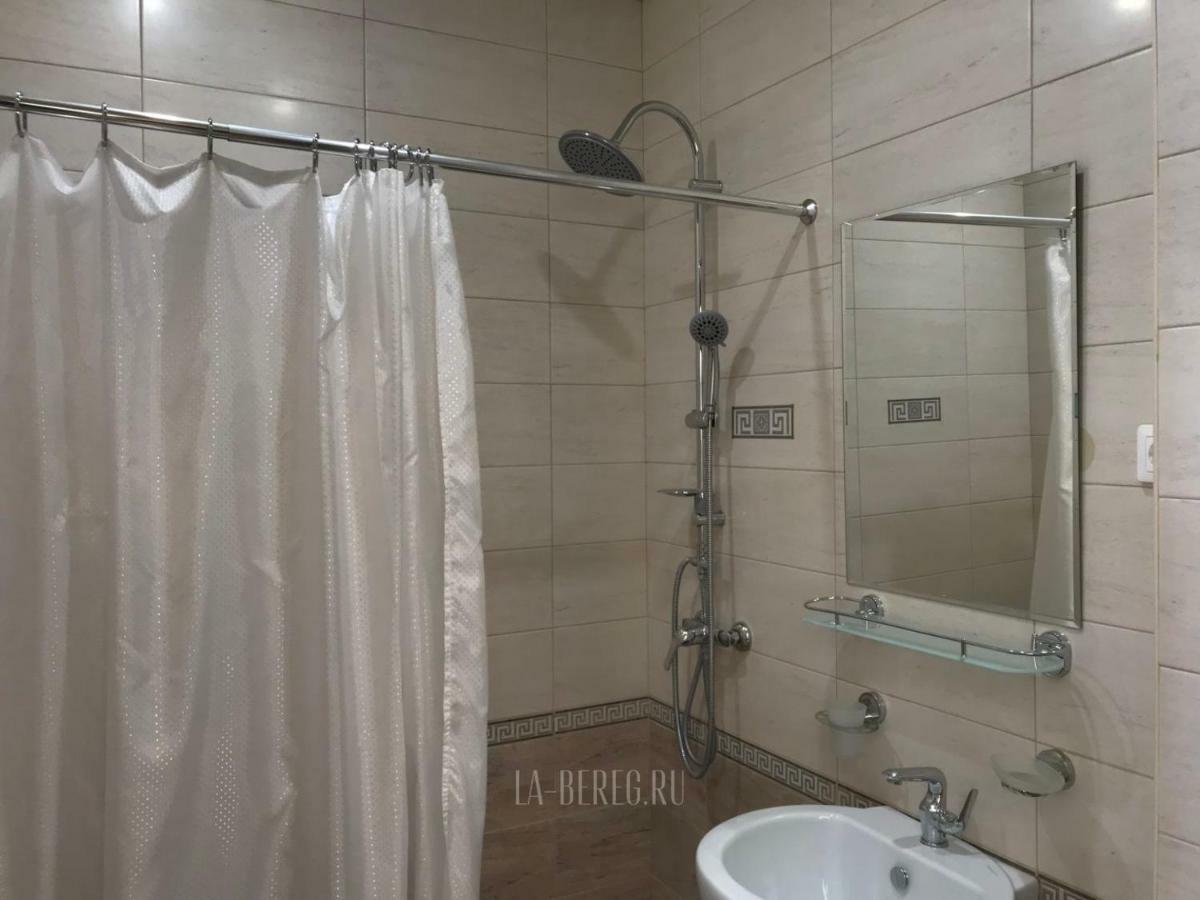 Lazurniy Bereg Hotel Gagra Exterior photo